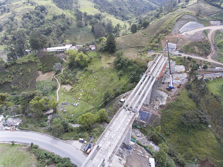 El Naranjo 205 es un puente de 201 metros de longitud.