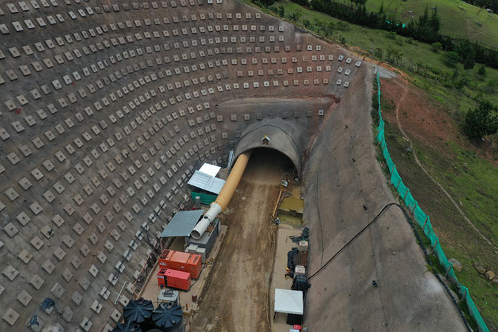 Tunel portal salida.