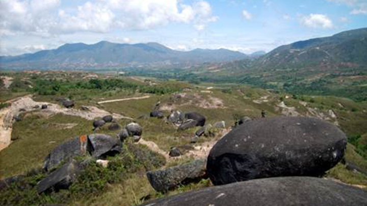 Las piedras negras más inexplicables del mundo están en Ábrego.