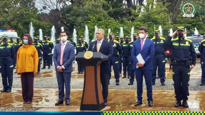 El presidente Iván Duque lideró la jornad de presentación del nuevo uniforme