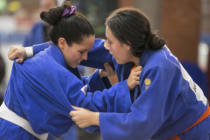 Ángela Daza y Laudy Remolina, futuras estrellas del judo local. Foto: @juanpcohen