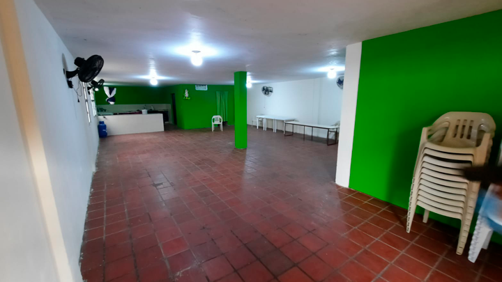 En Carora aunque el salón se encuentra en buenas condiciones en cuanto a infraestructura, requieren de dotación de equipos técnicos y tecnológicos.