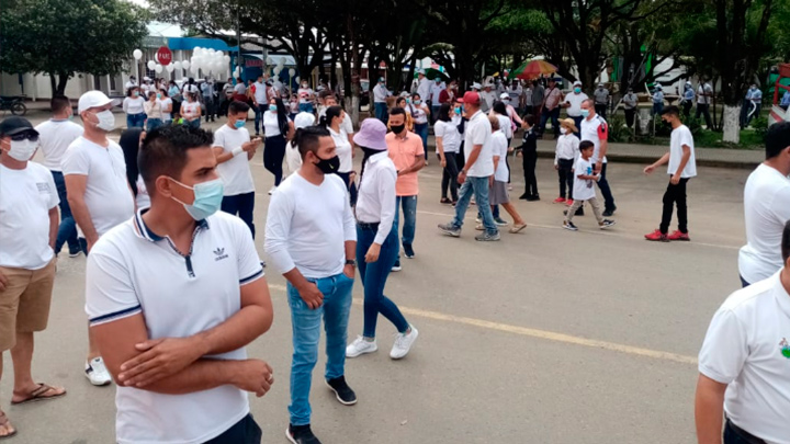 Los residentes cerca de la estación de Policía de Tibú han venido denunciado amenazas por acciones violentas que los han obligado a confinarse. 