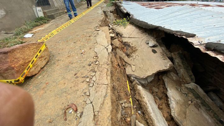 En Antonia Santo se presentaron afectaciones con redes eléctricas. / Foto: Cortesía / La Opinipon