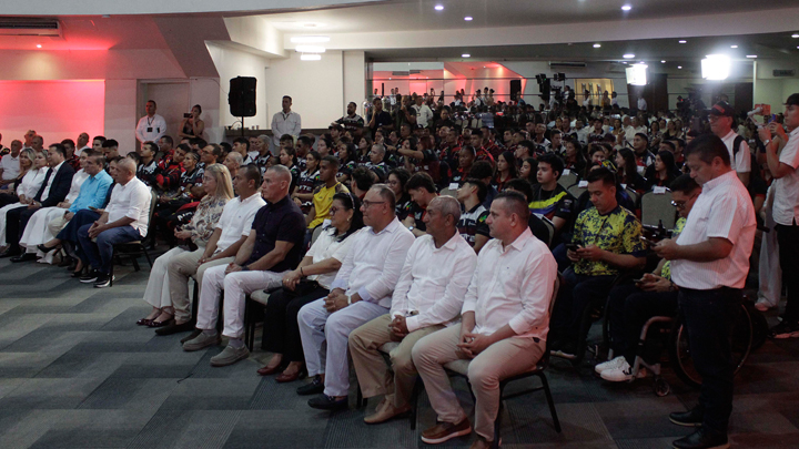 La noche de los mejores exaltó a los deportistas de la región 