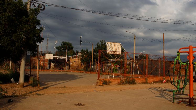 Los espacios deportivos también necesitan mantenimiento en este sector.