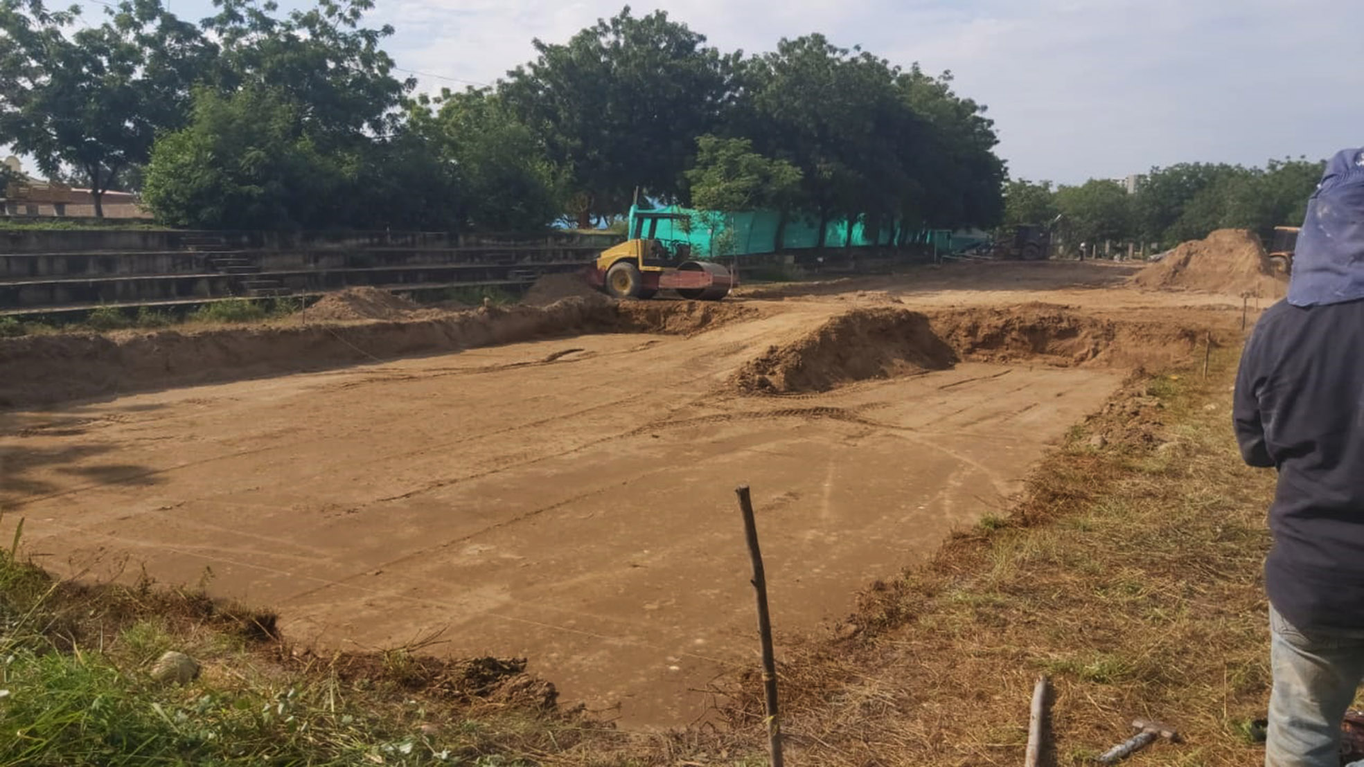 Por el Parque Playa se inició la transformación de la avenida del Río con la construcción de una cancha de fútbol playa./ Alfredo Estévez