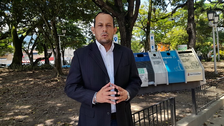 Diputado de la Asamblea Nacional, Gustavo Rangel, propone debatir sobre la seguridad transfronteriza. Foto Anggy Polanco / La Opinión 