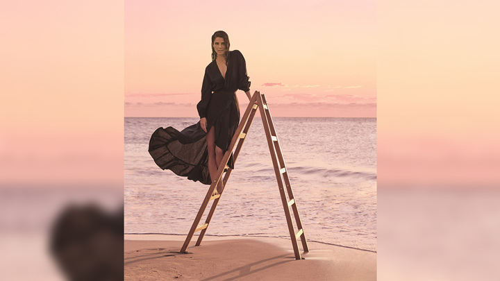 Juana Acosta es la imagen  de la colección Arkitect Maestros Ancestrales, dirigida por la diseñadora Renata Lozano.Foto Colprensa-