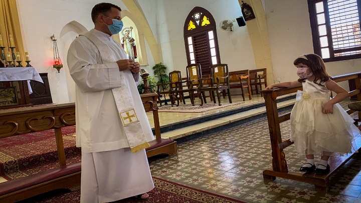 La Iglesia católica ha sabido ganarse la aceptación y es reconocida por el Estado cubano cómo único interlocutor./Foto: AFP