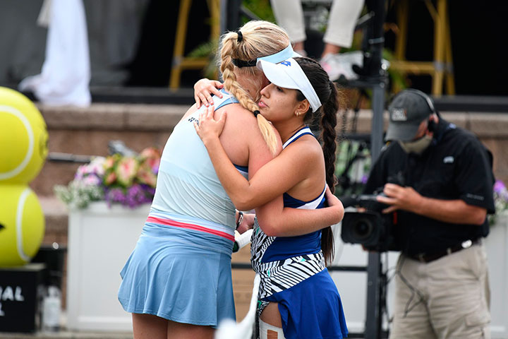 Clara Tauson y María Camila Osorio. 