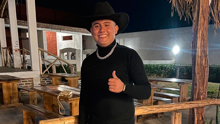 El nortesantandereano presentó su primera canción, escrita por el compositor cucuteño Ciro Alfonso Díaz Rodríguez.