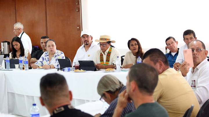 Disidencia de las Farc en reunión en Cúcuta./Foto Carlos Ramírez-La Opinión