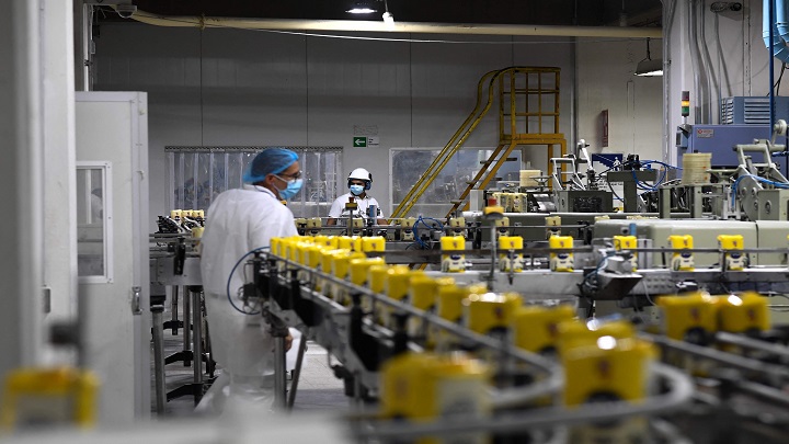 Interior de la planta de producción de Alimentos Polar en Venezuela.