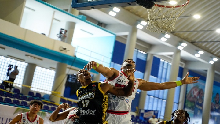 Motilones asestó el primer golpe a Tigrillos en la serie./Foto: cortesía