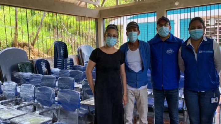 Desplazados del Catatumbo reciben dotación mobiliaria