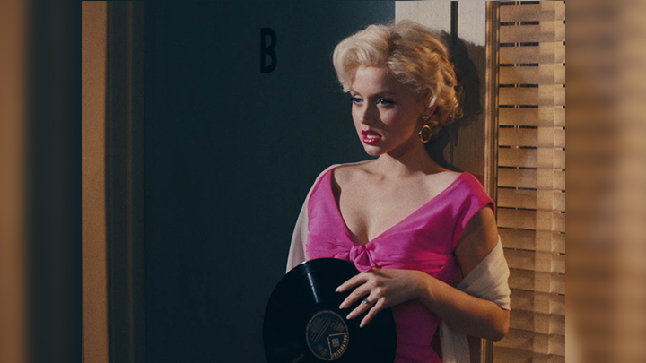 Ana de Armas se le midió al mito de Marilyn Monroe./Foto: AFP