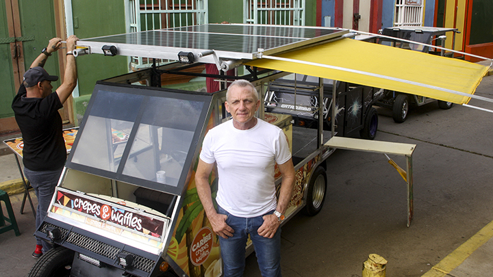 Autos solares, una apuesta en la cuna petrolera de Venezuela./Foto: AFP