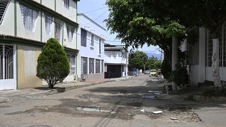 Los vecinos han luchado para mantener sus calles pavimentadas, al punto de costear las obras