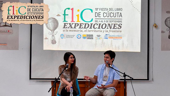 Sans’ Reyes es colaborador de varias editoriales en Colombia, desempeñando un papel crucial en la promoción de libros juveniles.