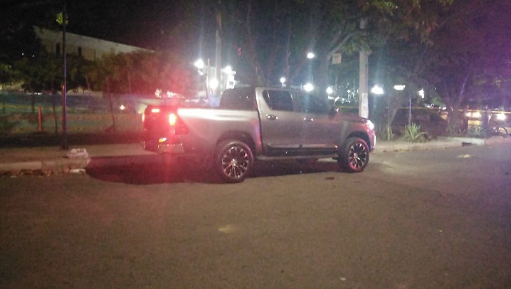 La pareja transitaba en una camioneta 