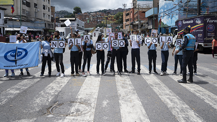 ¿Sancionar o prevenir? La judicialización del bullying en Venezuela./Foto: AFP