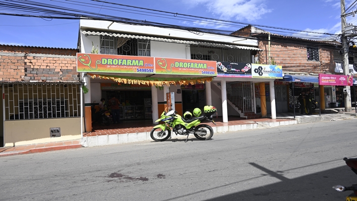 Aramis Machado Ortiz estaba en la entrada de su casa cuando un hombre le disparó.