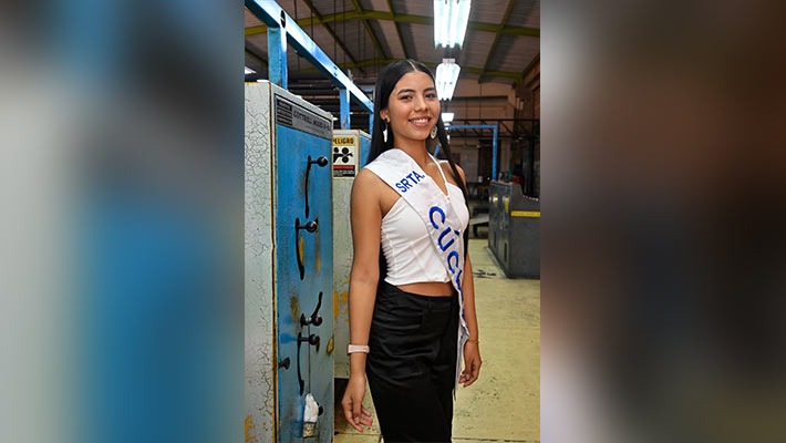 La cucuteña realiza una tecnología en procesos industriales y una técnica en administración y contabilidad.