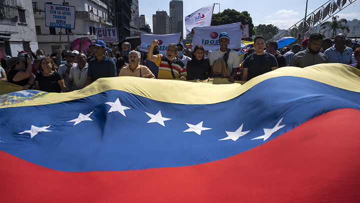 Trabajadores de la salud pública de Venezuela exigen alza a salarios de "esclavos"./Foto: AFP