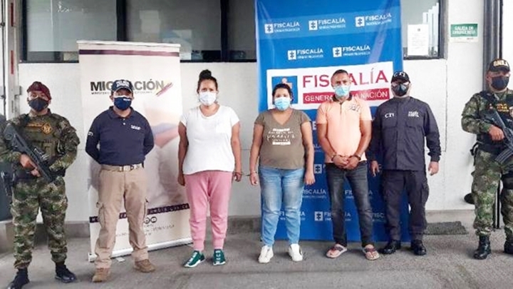 Valeria Alejandra Pérez, Hernando Gómez y la mamá de un bebé, que iba a ser vendido, fueron detenidos en la segunda operación.