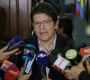 Miguel Uribe declara a los medios de comunicación. 