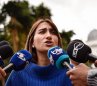 Laura-Sarabia-pasaportes