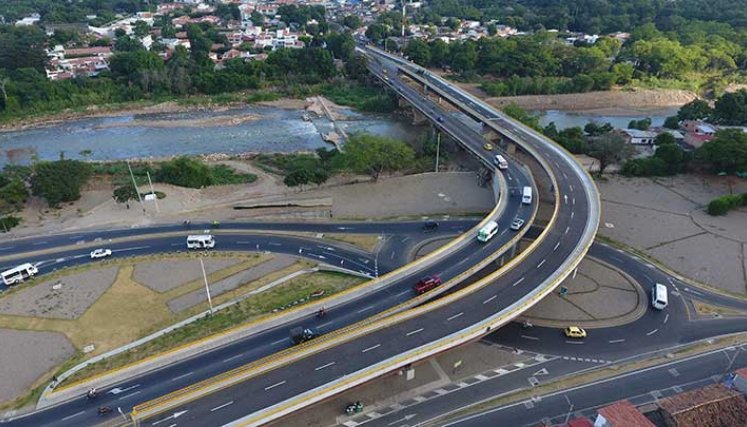 A más tardar en julio se estará dando inicio a los trabajos de la segunda fase del puente Benito Hernández. Foto: Archivo.