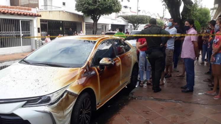 Los vehículos se quemaron, otros explotaron. (Foto: Juan Pablo Cohen)