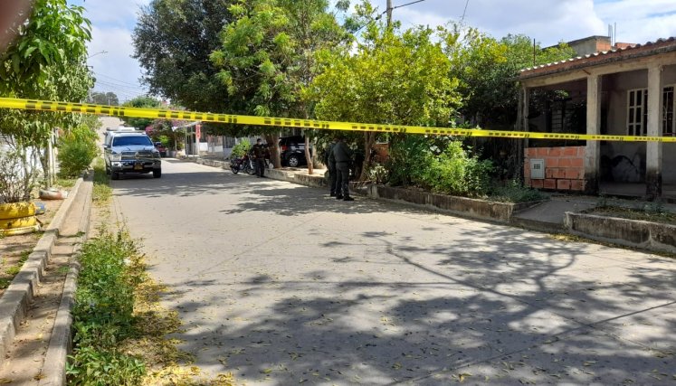 El crimen ocurrió frente a la casa de la víctima.