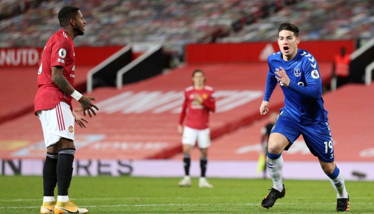 El colombiano James Rodríguez fue protagonista en el duelo ante los 'Diablos Rojos' de Manchester. Foto: AFP