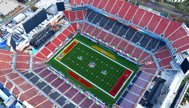 El Raymond James Stadium acogerá a 25 mil aficionados, 7.500 de ellos son trabajadores sanitarios ya vacunados contra la COVID-19.