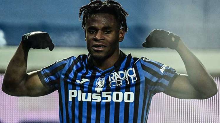 Duván Zapata uno de los buenos delanteros del fútbol colombiano en Italia.