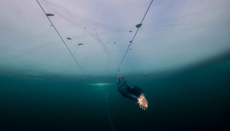  Arthur Guérin-Boëri logró bajar más de 120 metros bajo hielo. AFP