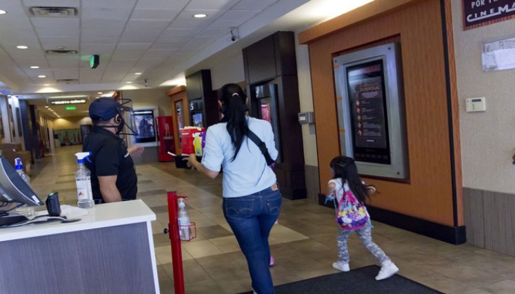 Las empresas de cine en Cúcuta libran una dura batalla para mantener vigente el servicio en medio de las restricciones que les impuso la pandemia./FOTO: La Opinión