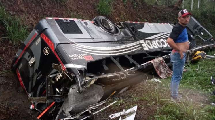 El trágico hecho ocurrió en la vía entre La Esperanza y San Alberto.