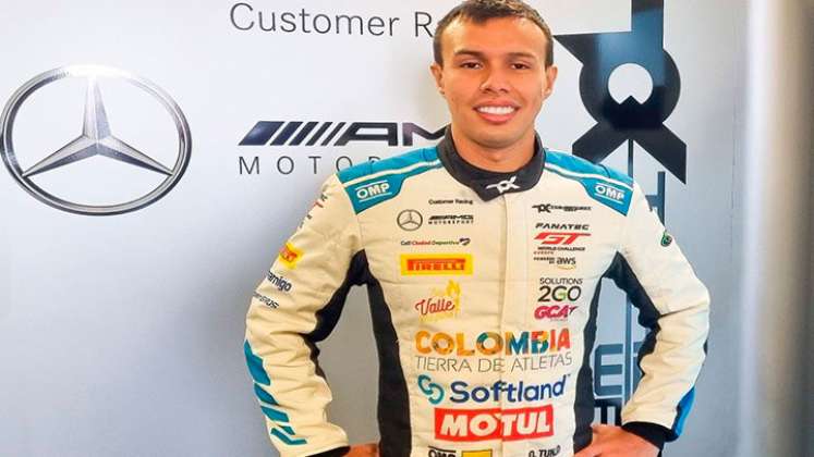 Oscar Tunjo, piloto colombiano. 