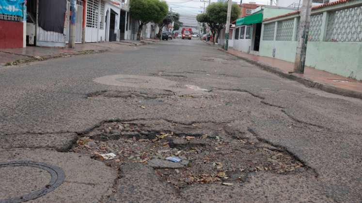 La comunidad se pregunta a dónde fue  a parar el presupuesto para las calles.