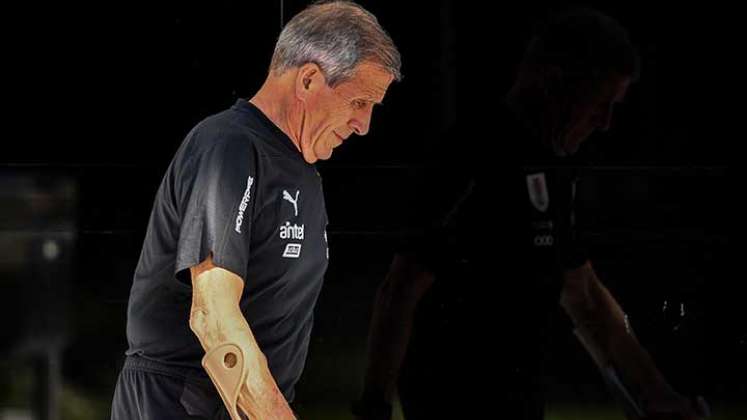 Óscar Washington Tábarez, técnico da la selección uruguaya.