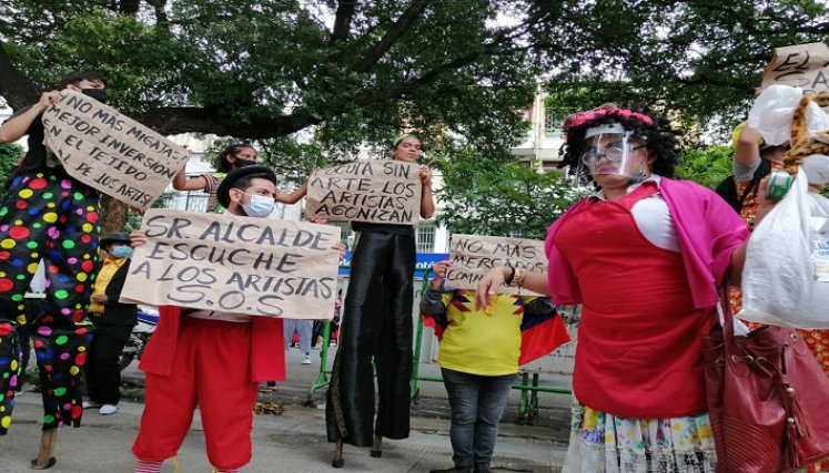 Líderes culturales se manifestaron de manera pacífica. / Cortesía / La Opinión 