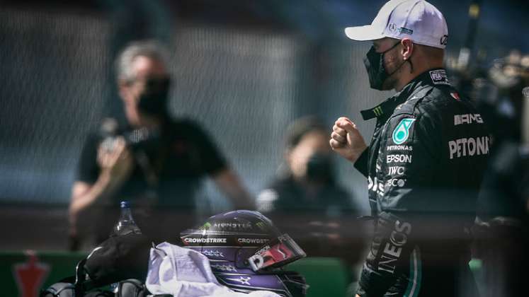 Para el finlandés es la primera pole de la temporada de F1, la 17ª de su carrera, y la esperaba con ganas después de los primeras sesiones clasificatorias decepcionantes (3º en Baréin y 8º en Emilia-Romaña). / Foto: AFP