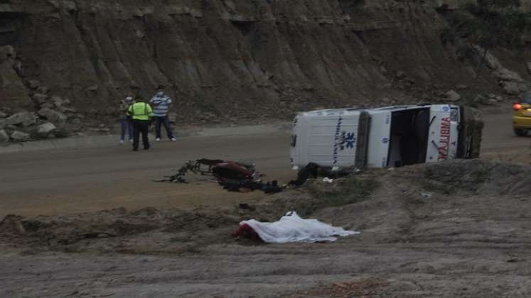 El mortal choque ocurrió en el Anillo Vial Occidental.