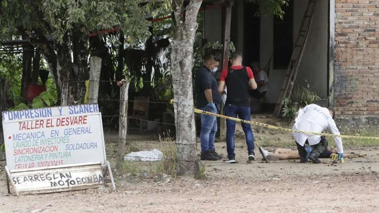 La mujer recibió dos impactos de bala.