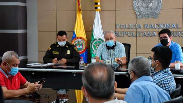 Los alcaldes se reunieron en el comando de policía San Mateo./Fotop Cortesía