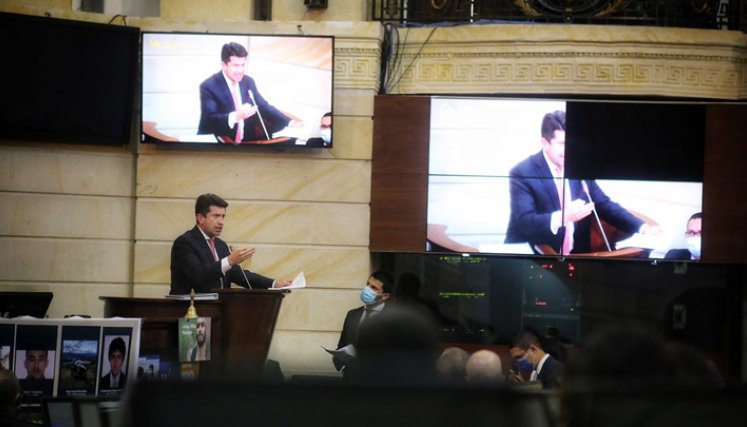 Durante el debate de la moción de censura al ministro de Defensa, Diego Molano, hablaron algunas de las víctimas que han quedado por el abuso de la Fuerza Pública en las manifestaciones. / Foto: Colprensa